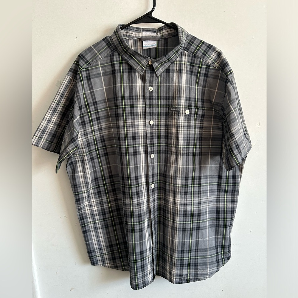 Columbia Men’s Regular Fit button-up shirt Size XXL